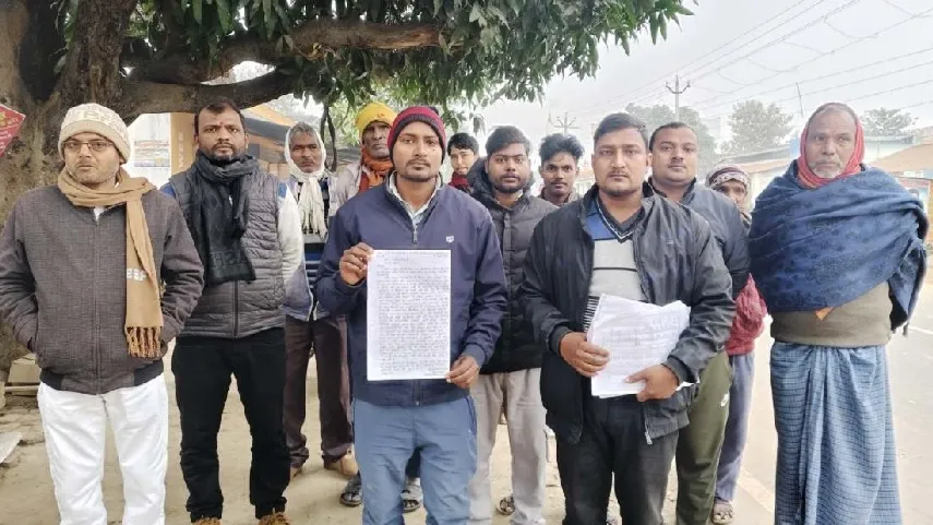 मतदाता सूची में मृतक, विवाहिता और नाबालिगों के नाम; बीएलओ पर मनमानी का आरोप, डीएम से शिकायत