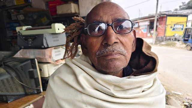Palamu Crime साइबर ठगों ने वृद्ध के खाते निकाल लिए 90 हजार रुपये, पता चलने पर नहीं बताने की दी धमकी 
