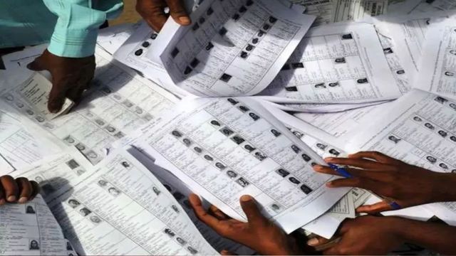 दिल्ली में एसआईआर से पहले मतदाता सूची दुरुस्त करने की तैयारी, पुनरीक्षण शुरू
