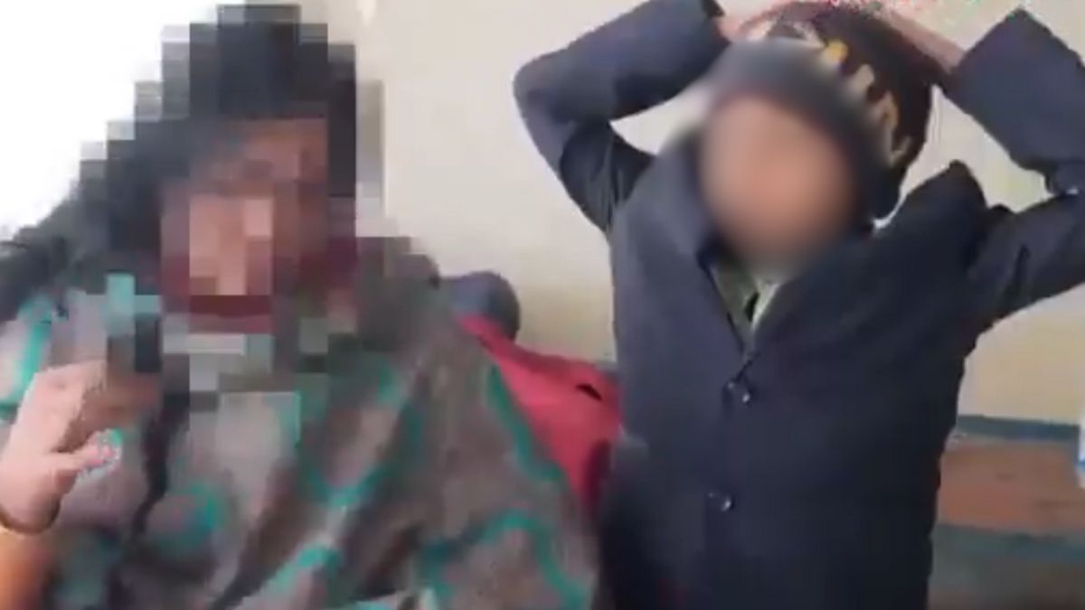 बांग्लादेश में हिंदू विधवा के साथ बलात्कार, आरोपियों ने पेड़ से बांधकर काट  दिए बाल; वीडियो बनाकर किया वायरल - hindu widow raped in bangladesh accused  tied to tree ...