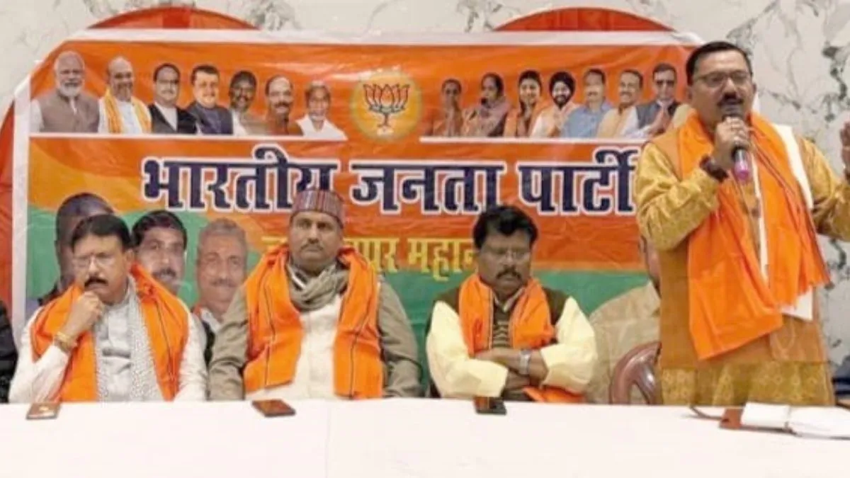 झारखंड में आर-पार की लड़ाई: बीजेपी बोली- निकाय चुनाव तारीखें जल्द घोषित करें, ईवीएम से ही हो चुनाव
