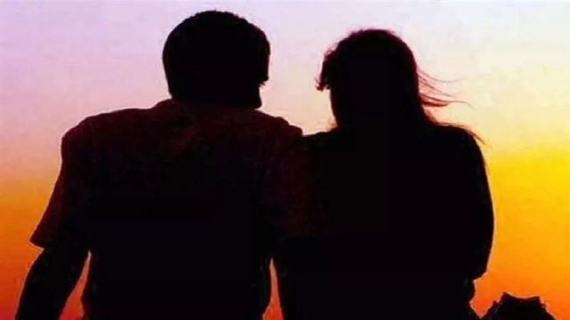 पूर्वी चंपारण में प्यार की कीमत मौत? सुगौली में पेड़ से लटकते मिले युवक-युवती