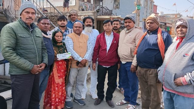 बैंक व बीसी प्वाइंट की बड़ी लापरवाही उजागर, दूसरे के आधार से लिंक कर दिया खाता,फिर क्या हुआ...पढ़ें पूरी स्टोरी
