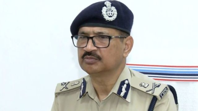 बिहार के 11 पुलिस अफसरों पर आफत, DGP से लेकर SP तक जमीन विवाद में घिरे
