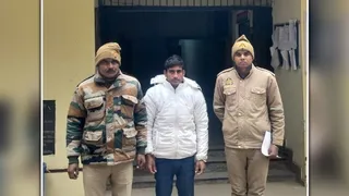 पुलिस की गिरफ्त में आरोपित रेहान