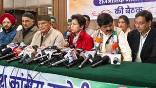 गुरुवार को आयोजित प्रेस वार्ता में उत्तराखंड कांग्रेस प्रभारी कुमारी सैलजा संबोधित करती हुई।