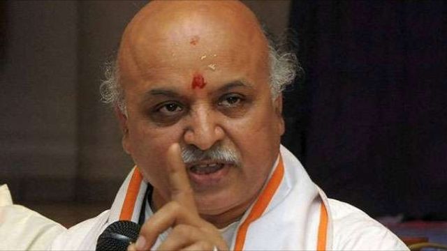 ‘भारत में हिंदू घट रहे’, प्रवीण तोगड़िया बोले- भेदभाव भूलकर संगठित होने की जरूरत… हर गली-मोहल्ले में हो हनुमान चालीसा
