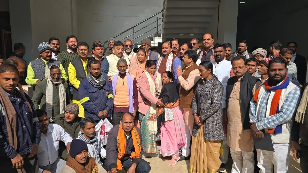 locals not being given jobs in hindalco fraud in epf and esic funds minister will say investigation will be held