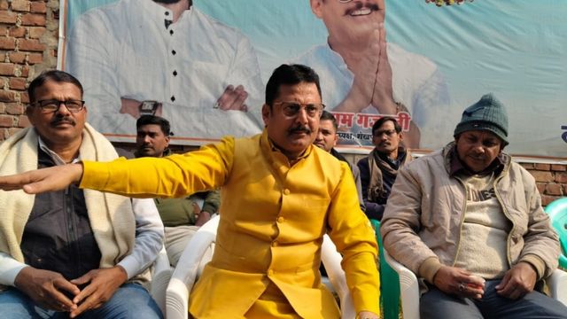 शेखपुरा में मेडिकल कॉलेज को लेकर सियासी घमासान, सरकार के खिलाफ उतरी चिराग की पार्टी 

