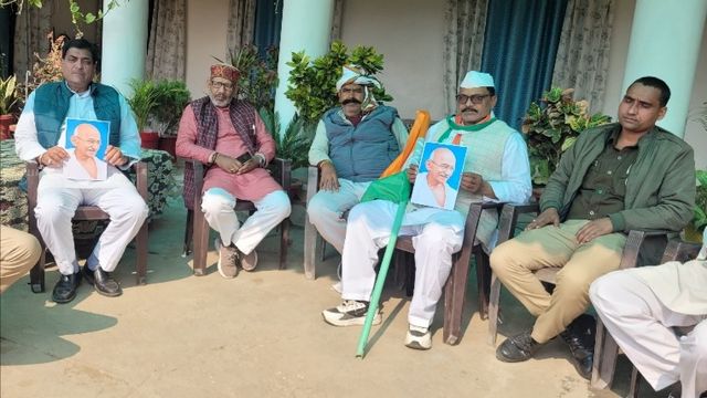 मनरेगा बचाओ संग्राम के जिला कोऑर्डिनेटर आनंद राय सांकृत हाउस अरेस्ट, जिला मुख्यालय में आयोजित कार्यक्रम स्थगित
