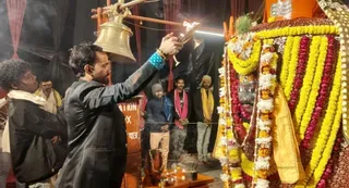 भक्तों ने बाबा लाट भैरव को ओढ़ाए कंबल। जागरण