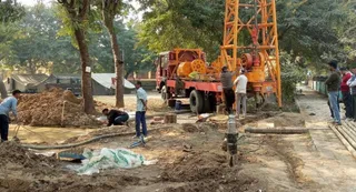 केंद्रीय भूमि जल बोर्ड सीएचसी शिवपुर में 100 व 250 मीटर गहराई में लगा रहा दो मशीनें। जागरण