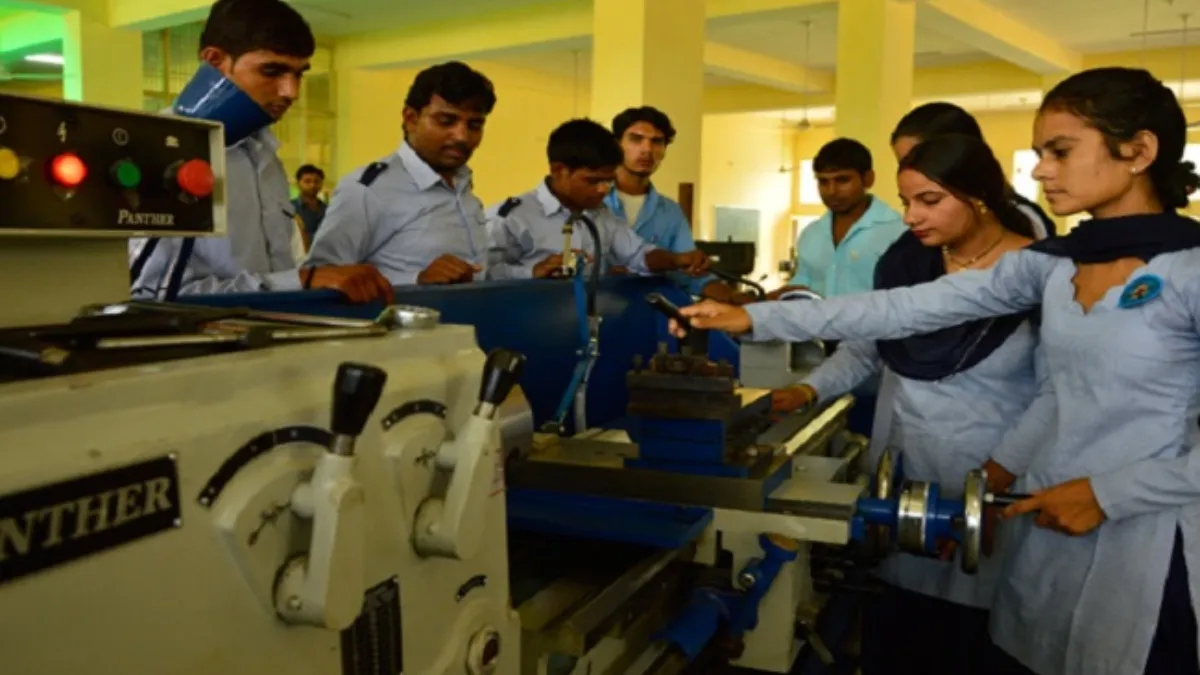 Bhagalpur News: डायट में सेंटर ऑफ एक्सीलेंस निर्माण को मंजूरी, 12.7 करोड़ होंगे खर्च
