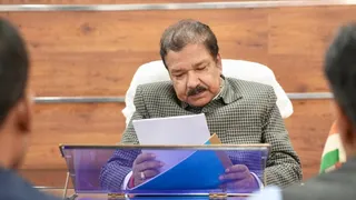 बिहार सरकार के उद्योग एवं पथ निर्माण मंत्री डॉ. दिलीप जायसवाल।