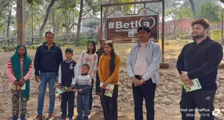 बेतला नेशनल पार्क में पर्यटकों ने देखा बाघ।