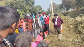 बांका के अमरपुर में इंग्लिशमोड़-शंभूगंज मुख्य मार्ग पर रिल्स बनाने के दौरान हुआ हादसा