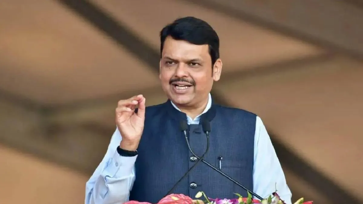 महाराष्ट्र निकाय चुनाव, मीडिया ही नहीं इन चर्चित चेहरों के साथ भी फडणवीस ने किया संवाद
