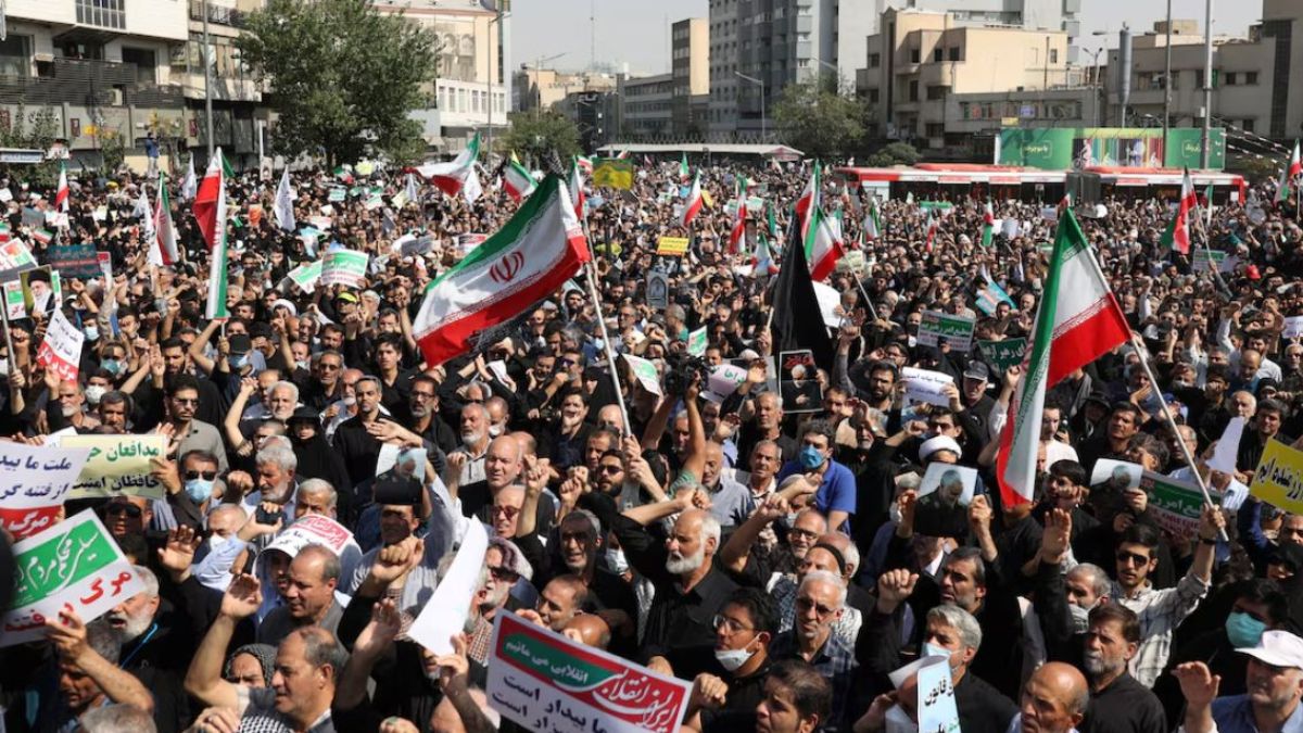 'ईरान तुरंत छोड़ दें', भारतीय नागरिकों के लिए विदेश मंत्रालय ने जारी की एडवाइजरी