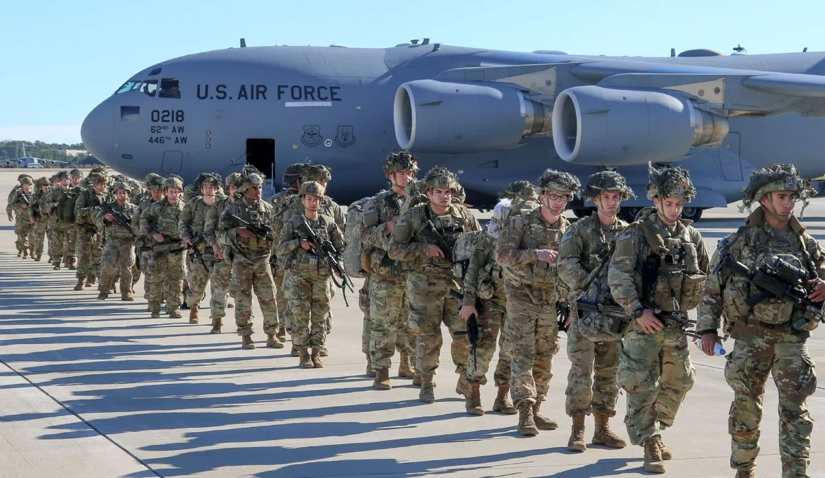 ईरान की धमकी, अमेरिका ने मिडिल ईस्ट से सैनिकों को हटाना किया शुरू; क्या पीछे हट गए ट्रंप?