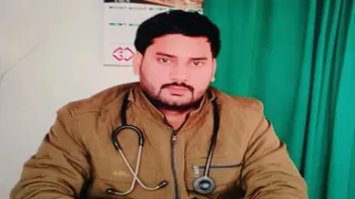लाइन बाजार के पचहटिया के पास केराकत के शेखजादा मोहल्ले के निवासी फिजियोथेरेपिस्ट समीर की मौत हो गई।