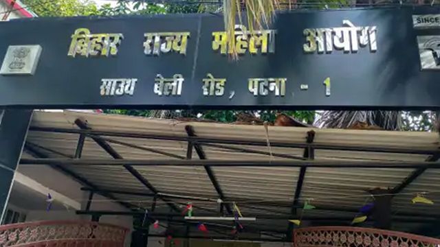 महिला आयोग का सख्त रुख: पूर्णिया सामूहिक दुष्कर्म और पटना छात्रा हत्या पर स्वतः संज्ञान, पुलिस को दिए कड़े निर्देश
