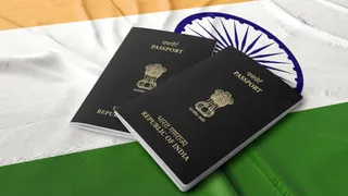 भारतीय पासपोर्ट की विश्व रैंकिंग में लंबी छलांग (Picture Courtesy: Freepik)