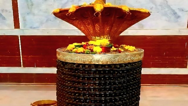 यहां एक साथ कीजिए 1008 शिवलिंगों का अभिषेक, देश में दुर्लभ है इटखोरी का सहस्त्रलिंगम शिवलिंग


