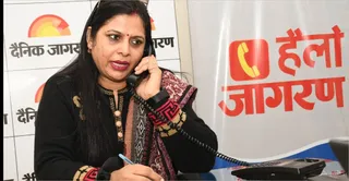 दैनिक जागरण के हेलो डाक्टर में पाठकों के सवालों का जवाब देतीं अपर इंडिया शुगर एक्सचेंज जच्चा-बच्चा अस्पताल की चिकित्सक डा. शैली अग्रवाल । जागरण