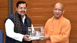 नितिन नवीन--- मुख्यमंत्री याेगी आदित्यनाथ