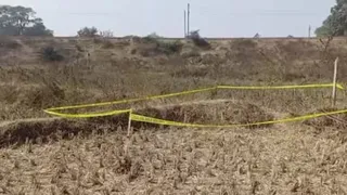 पुरुलिया में रेलवे लाइन के पास इसी जगह पर किशोरी के साथ दुष्कर्म की घटना हुई।