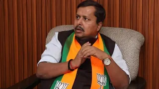 पद संभालते ही चुनावी मोड में नितिन नवीन।