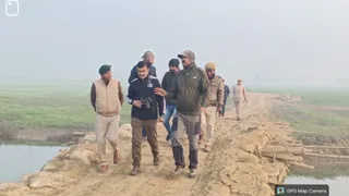 बिहार वन विभाग व बीएनएचएस की टीम