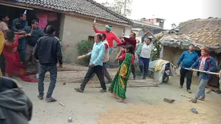 मधेपुरा में ट्रैक्टर पीछे के दौरान हुआ विवाद, फिर हुई झड़प