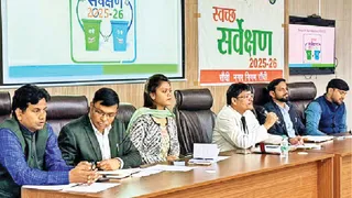 सरकारी पोल और दीवारों से हटेंगे राजनीतिक झंडे