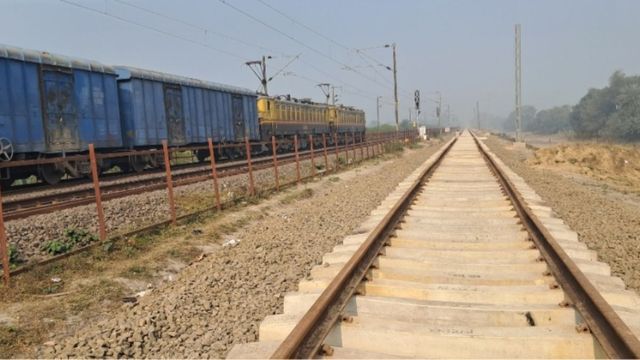 Railway News: बछवाड़ा-बरौनी तीसरी रेल लाइन जल्द होगी शुरू, बढ़ेगी ट्रेनों की रफ्तार
