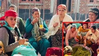 स्थानीय लोग परंपरागत तरीके से मौसमी चाट बनाकर उसका स्वाद चख रहे हैं। जागरण