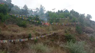 अरुणाचल के अंजा में भारत-चीन सीमा पर आग लगी।