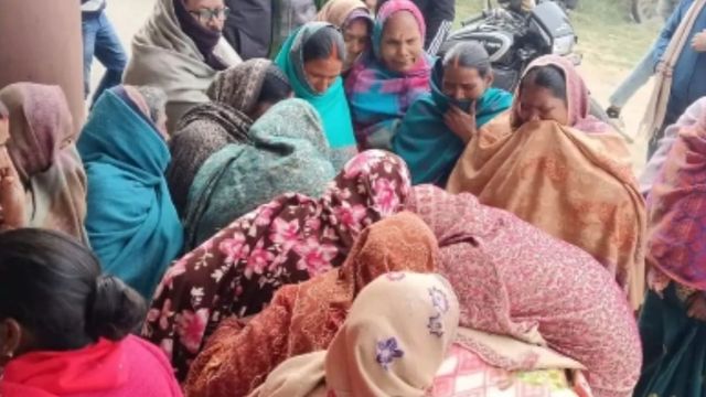 औरंगाबाद में सड़क हादसे में ममता कार्यकर्ता की मौत, ड्यूटी पर जाते समय अज्ञात वाहन ने मारी टक्कर
