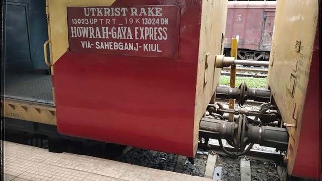 यात्रियों के लिए खुशखबरी: हावड़ा–गया एक्सप्रेस अब एलएचबी रैक के साथ, सफर होगा स्मूद और सुरक्षित
