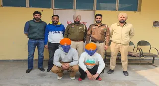 पुलिस की तरफ से पकड़े गए आरोपी।