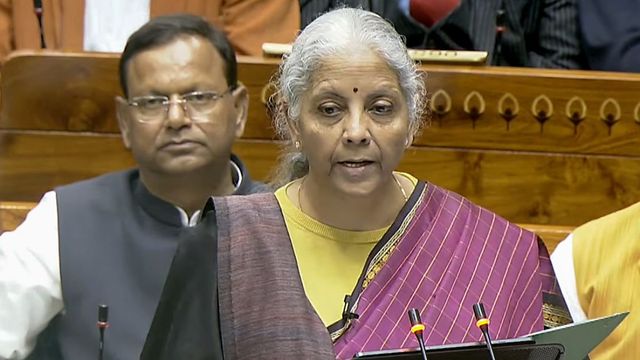 जागरण संपादकीय: खास तरह का आम बजट, आत्मनिर्भर भारत पर नजर