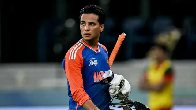 अभिषेक शर्मा में है बड़ी कमजोरी, फिर भी बन सकते हैं 'प्लेयर ऑफ द टूर्नामेंट'; ऑस्ट्रेलियाई दिग्गज ने की बड़ी भविष्यवाणी अभिषेक शर्मा में है बड़ी कमजोरी, फिर भी बन सकते हैं 'प्लेयर ऑफ द टूर्नामेंट'; ऑस्ट्रेलियाई दिग्गज ने की बड़ी भविष्यवाणी