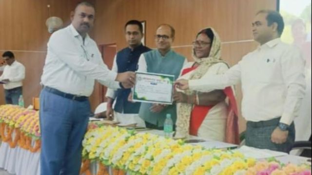 गया का बिशुनपुर बना रोजगार का हब, रुकने लगा युवाओं का पलायन
