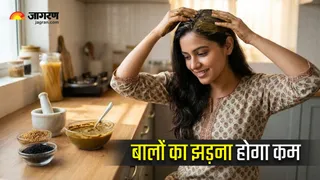 बालों को जड़ से मजबूत और घना बनाने का देसी तरीका (Image Source: AI-Generated)