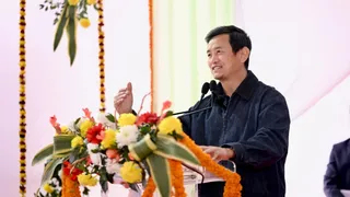 सोनभद्र में बाइचुंग भूटिया ने युवाओं को दिया सफलता का मंत्र।