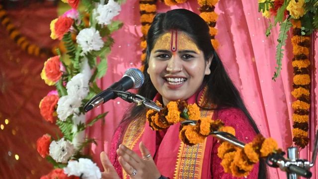 एक कथा, कई संदेश… और नकारात्मकता होती गई दूर, मधेपुरा के फनहन गोठ बस्ती में शुरू हुआ विशेष आयोजन, पहुंचीं आरती किशोरी
