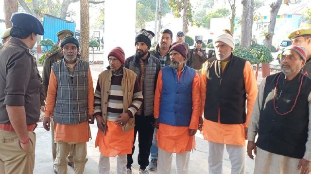 साधु के वेश में ठगी करते थे मुस्लिम युवक, दो भाइयों समेत छह गिरफ्तार
