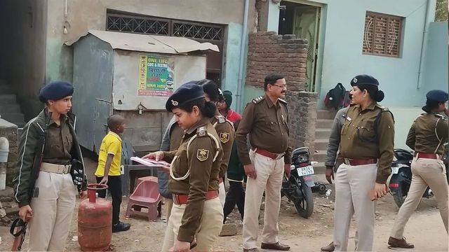 फर्जी पुलिस मित्र बहाली मामले में एसआइटी की चार जिलों में छापेमारी, दो गिरफ्तार