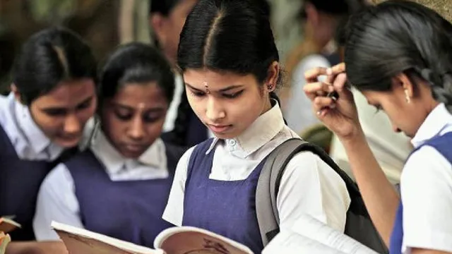 विचार: जीवन का अंतिम लक्ष्य नहीं हैं परीक्षाएं