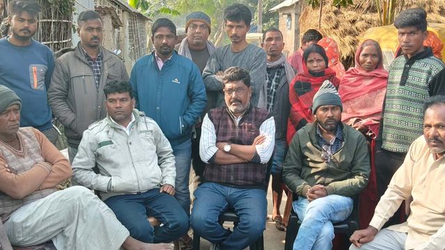 कट‍िहार : सामाजिक डर और ममत्व के बीच पिसती रही मां, एक ओर प्रेमी दूसरी ओर बेटे का शव
